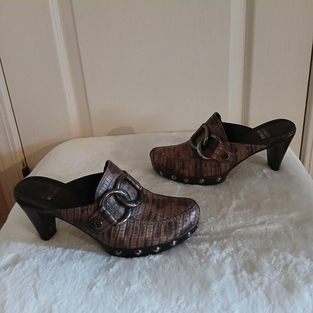 Stuart Weitzman Alligator Texture Mules Chunky He… - image 3